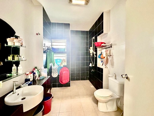 Horizon Hills (Golf East) - Double Storey Terrace / Large Renovated Unit / Nearby TUAS & AEON Mall - Thumbnail 12