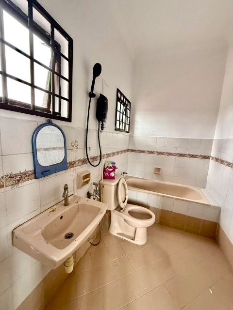 Desa Cemerlang - Double Storey Terrace Corner Lot / Big Extra Side Land / Refurbished in Good Condition - Thumbnail 12