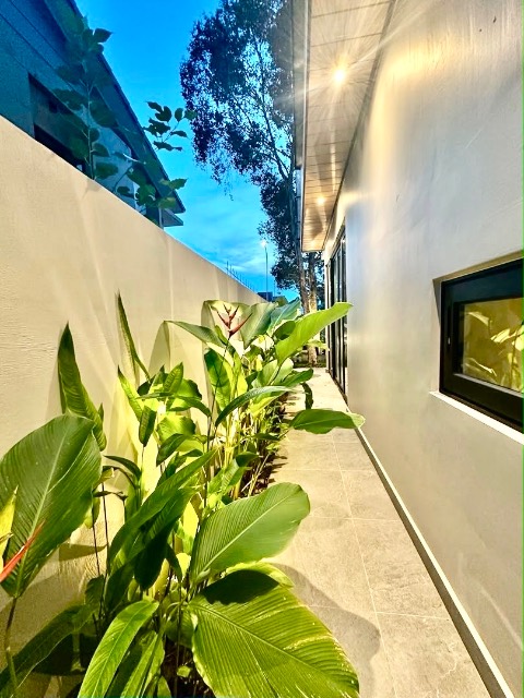 Dato Onn (Perjiranan 9) - Double Storey Semi Detached / Luxury Design & Fully Renovated / Tip Top Condition - Thumbnail 2