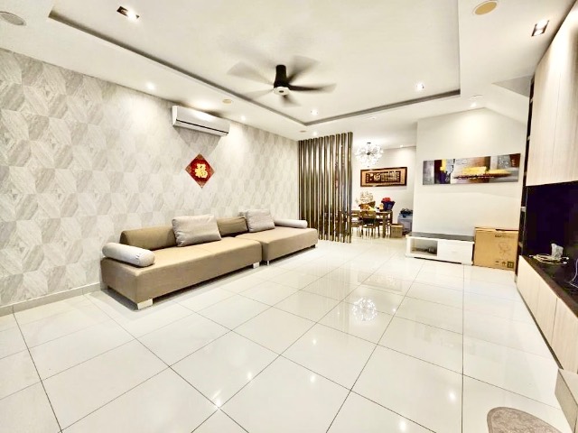 Bandar Dato Onn - Double Storey Terrace / Renovated & Extended with MBJB Approval / Gated & Guarded