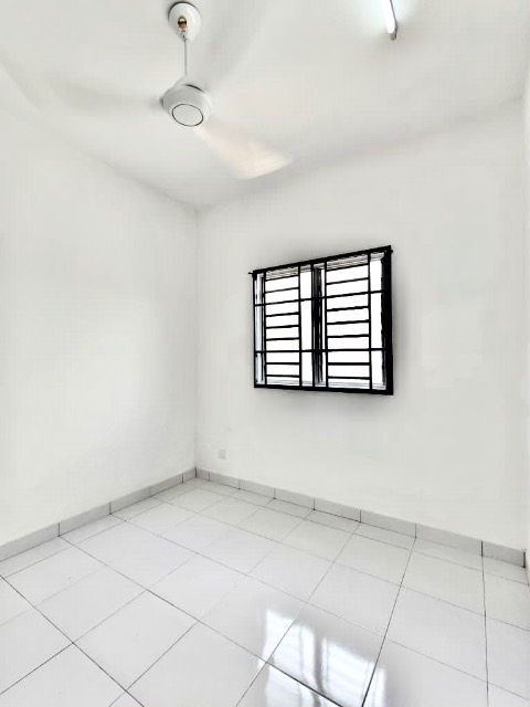 Pulai Indah (Laman Indah) - Double Storey RMMJ / Original Condition / Vacant Unit  - Thumbnail 8