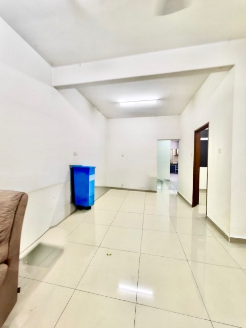 Ehsan Jaya - Double Storey Terrace / Rare Super Long Unit / Extended with MBJB Approval - Thumbnail 9