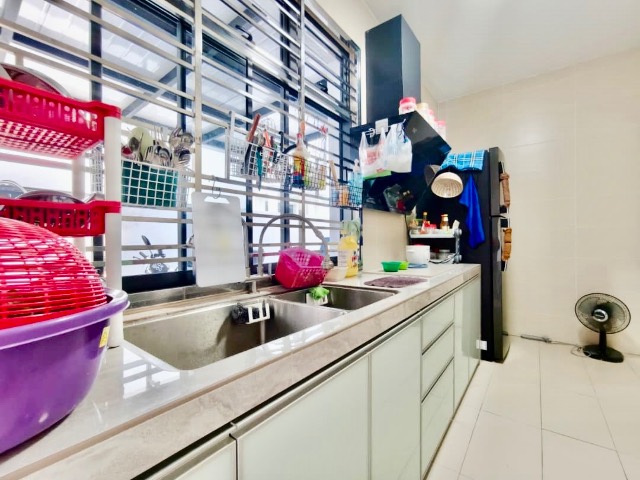 Crest Austin (Glenmarie) - Double Storey Cluster / Renovated Unit with Unblock View / Gated & Guarded - Thumbnail 11
