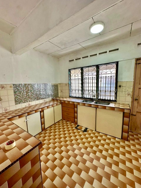 Tun Aminah - Single Storey Terrace End Lot / Extended with MBJB Approval / Walking Distance to Tasek Central & McD - 缩略图 6