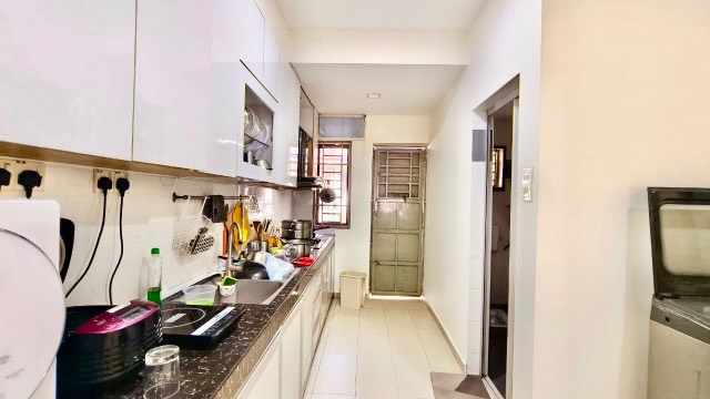 Permas Jaya - Double Storey Terrace / Simple Renovation / Unblock View - Thumbnail 8