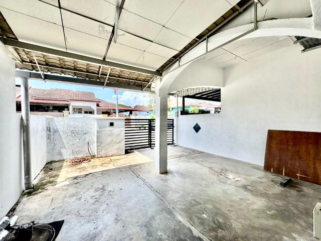 Bukit Indah - Single Storey Terrace / Kitchen Extended with MBJB Approval / Nearby AEON Mall & Shoplots - Thumbnail 8