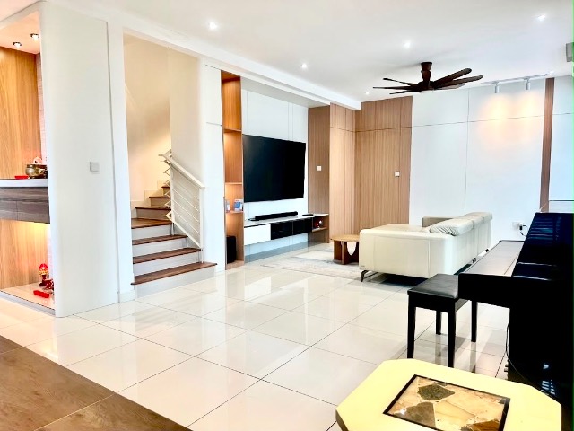 Dato Onn (Perjiranan 9) - Double Storey Semi Detached / Luxury Design & Fully Renovated / Tip Top Condition - Thumbnail 3