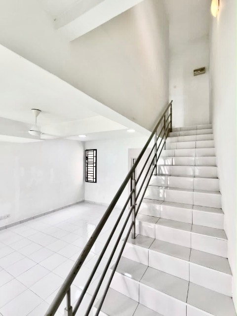 Pulai Indah (Laman Indah) - Double Storey RMMJ / Original Condition / Vacant Unit  - Thumbnail 5