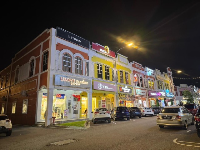 Austin Heights Nanyang Street - Double Storey Shop Lot / Currently Tenanted with ROI 4.2% - Thumbnail 3