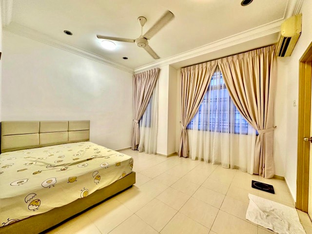 Setia Indah - Double Storey Terrace / Simple Renovation / Nearby Shoplots Convenient District - Thumbnail 2