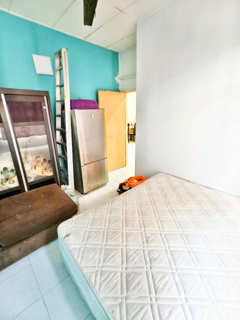 Bukit Indah - Single Storey Terrace / Good Condition / Nearby Shoplots - Thumbnail 6