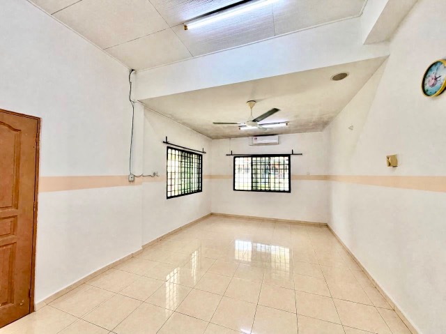 Nusa Bestari - Single Storey Terrace / Corner Lot with Extra Land / Extension with MBJB Approval - 缩略图 5