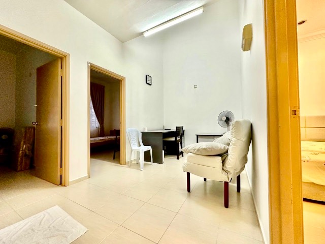 Setia Indah - Double Storey Terrace / Simple Renovation / Nearby Shoplots Convenient District - Thumbnail 8