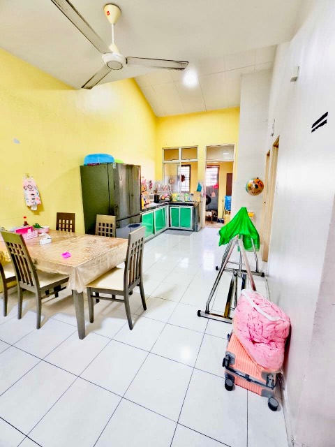 Bukit Indah - Single Storey Terrace / Good Condition / Nearby Shoplots - Thumbnail 8