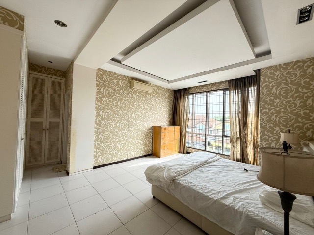 Impian Emas - Double Storey Terrace / Renovated & Furnished / Good Condition - Thumbnail 6