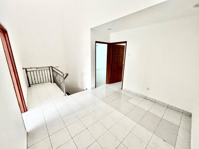 Taman Seri Orkid - Double Storey Terrace / Basic Renovation / nearby Mutiara Rini & Walking distance to Shops - Thumbnail 5