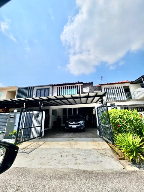 Mutiara Rini (Mutiara Utama) - Double Storey Terrace / Renovated & Extended / Gated & Guarded