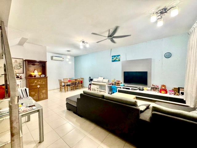 Bukit Indah - Double Storey Terrace / Basic Renovated in Well Condition / Gated & Guarded