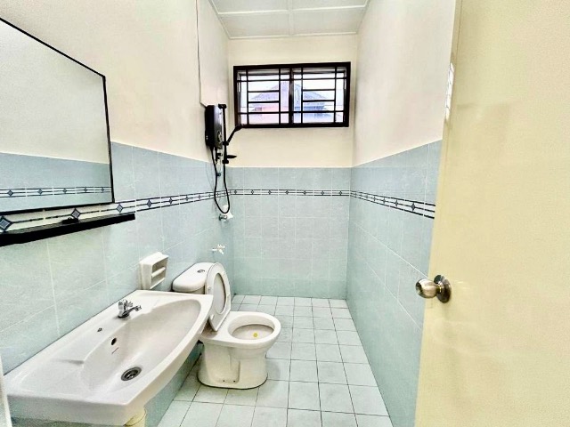 Setia Indah - 1.5 Storey Terrace / Unblock View / Gated & Guarded - Thumbnail 7