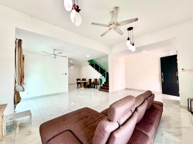 Nusa Bestari (Bestari Height) - Double Storey Cluster / Simple Renovation in Good Condition / Gated & Guarded