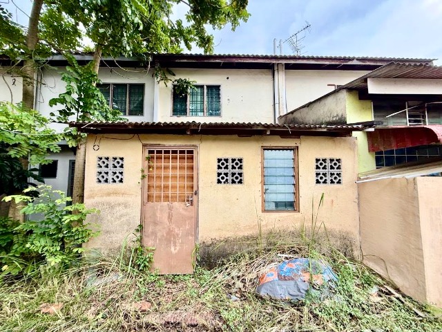 Taman Molek - Double Storey Low Cost / Original Condition - Thumbnail 8
