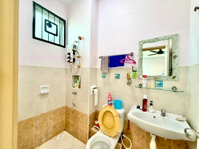 Bukit Indah - Double Storey Terrace / Basic Renovated in Good Condition / Gated & Guarded - Thumbnail 13
