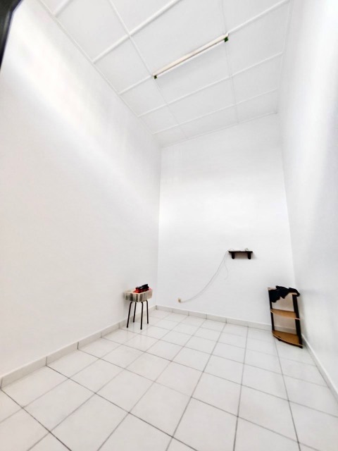 Bukit Impian - Single Storey Terrace / Hot Deal Super Low Price / Basic Renovation with Kitchen Extension - Thumbnail 6