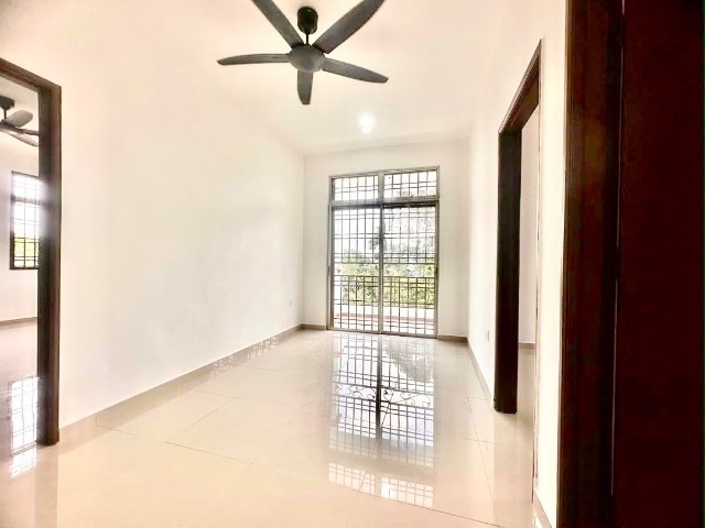 Nusa Bestari Jaya - Double Storey Terrace Corner Lot / Renovated & Extended / Unblock View - Thumbnail 9