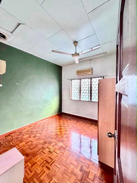 Skudai (Sri Putri) - Double Storey Terrace/ Fully Extended Unit / Good Condition - Thumbnail 6