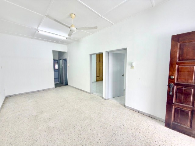 Johor Jaya - Single Storey Terrace / Basic Renovation + Extension / Walking Distance to Shoplot - Thumbnail 3
