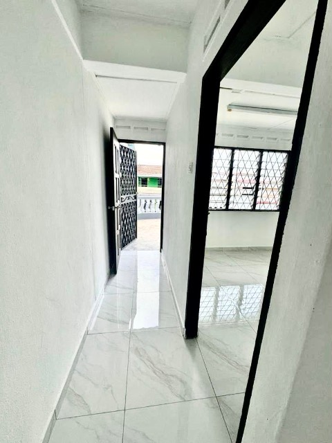 Bandar Selesa Jaya - Double Storey Low Cost / Renovated Unit / with Balcony - Thumbnail 3