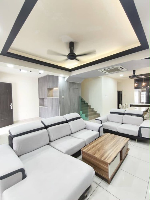 Austin Duta - Double Storey Superlink Terrace / Fully Renovated Unit / Unblock View - Thumbnail 3