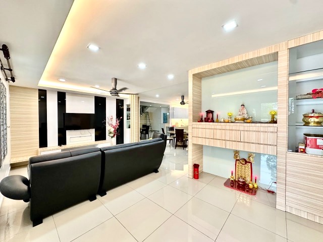 Seri Austin (Lakeview) - Double Storey Terrace / Fully Renovated & Furnished / Unblock View