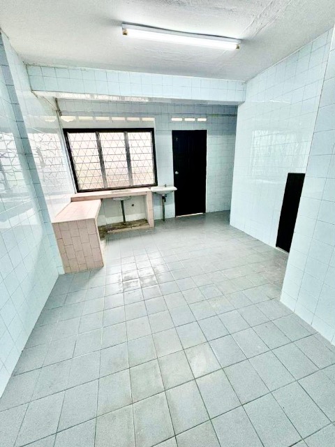 Bandar Selesa Jaya - Double Storey Low Cost / Renovated Unit / with Balcony - Thumbnail 8