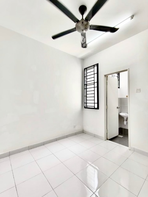 Pulai Indah (Laman Indah) - Double Storey RMMJ / Original Condition / Vacant Unit  - Thumbnail 7