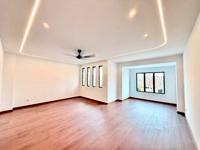 Taman Melawati - Double Storey Terrace / Fully Renovated & Extended / Nice Condition - Thumbnail 5