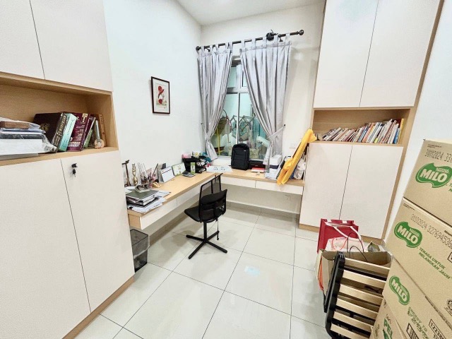 Impian Emas (Iconia) - Double Storey Corner Lot / Fully Renovated Unit / Unblock View - Thumbnail 7