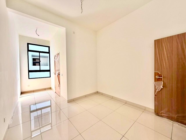 Iskandar Puteri (Senadi Hills) - Double Storey Terrace / Original Bare Unit / 20mins to Tuas - Thumbnail 6