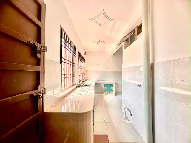 Nusa Bestari Jaya - Double Storey Terrace Corner Lot / Renovated & Extended / Unblock View - Thumbnail 13
