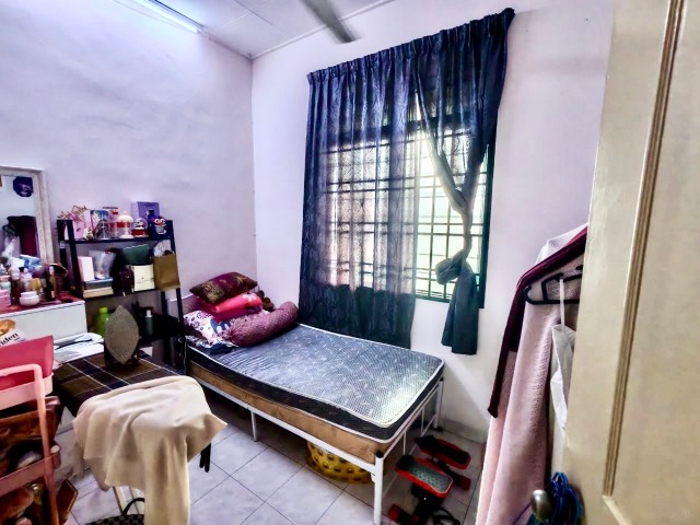 Puteri Wangsa - Single Storey Terrace / Cheapest in the Market Full Loan Unit  - Thumbnail 4