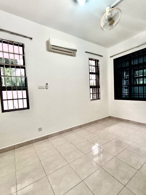 Desa Tebrau - Double Storey Terrace / Corner Lot with Extra Land / Fully Extended Unit - Thumbnail 10