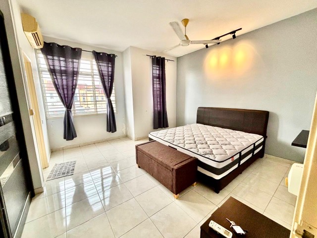 Setia Tropika (Licuala Garden) - Double Storey Terrace / Original Condition / Nearby Shops & Highway - Thumbnail 3