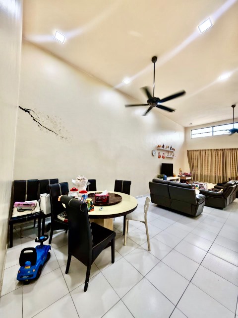 Setia Eco Gardens - Single Storey Terrace / Partial Renovated & Furnished / Nearby Tuas Highway - Thumbnail 8
