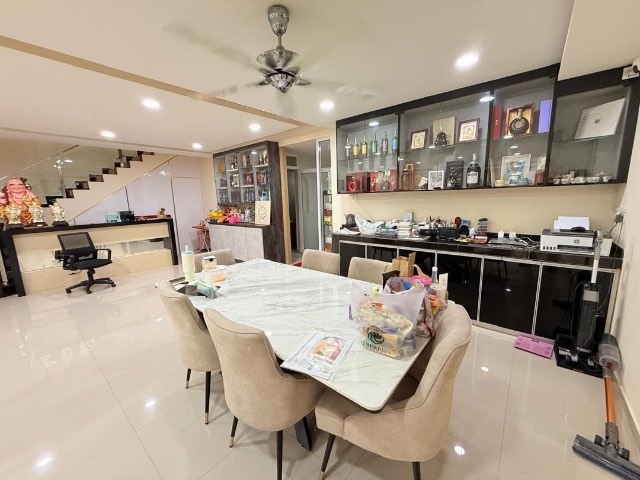 Permas Jaya - Double Storey Terrace / Rare Corner Lot with Bigger Land / Fully Renovated & Extended  - Thumbnail 11